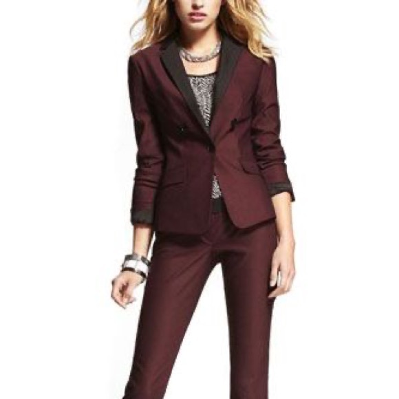Express Red Tailored Blazer with Notched Lapels and Structured Silhouette - Picture 1 of 4
